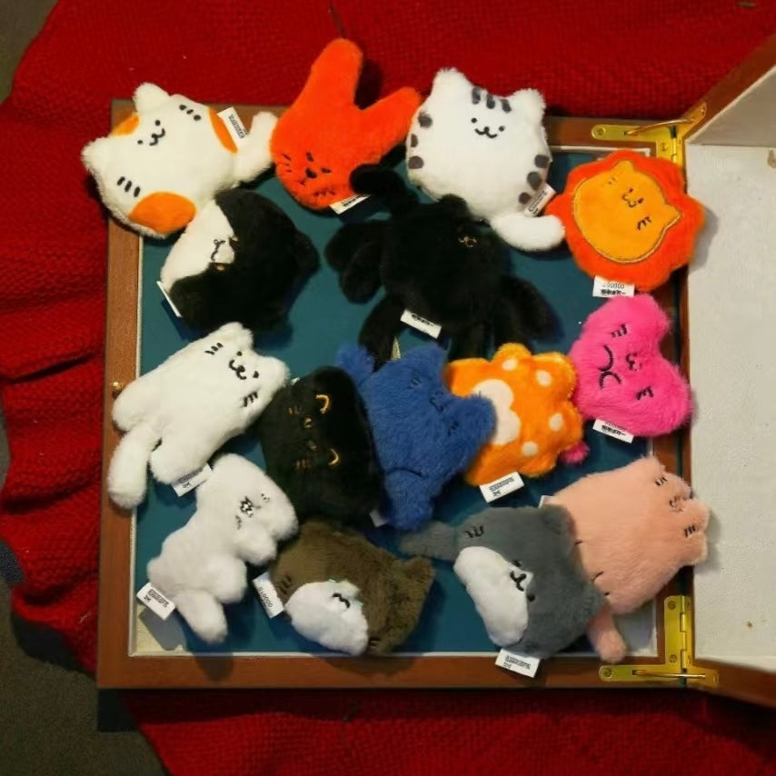 【126】Petting Cats Plush Fridge Magnet Mystery Bag Blind Bag