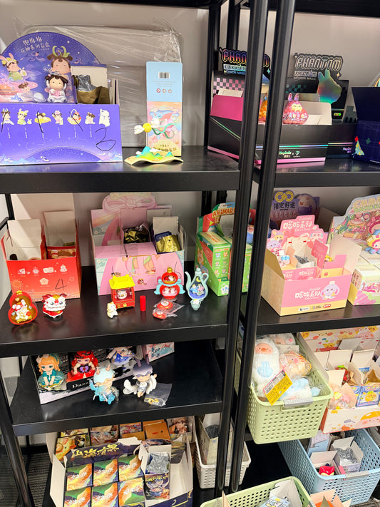 【$33 Pick 3 on LIVE】Free Shipping Toy Figure Promotion
