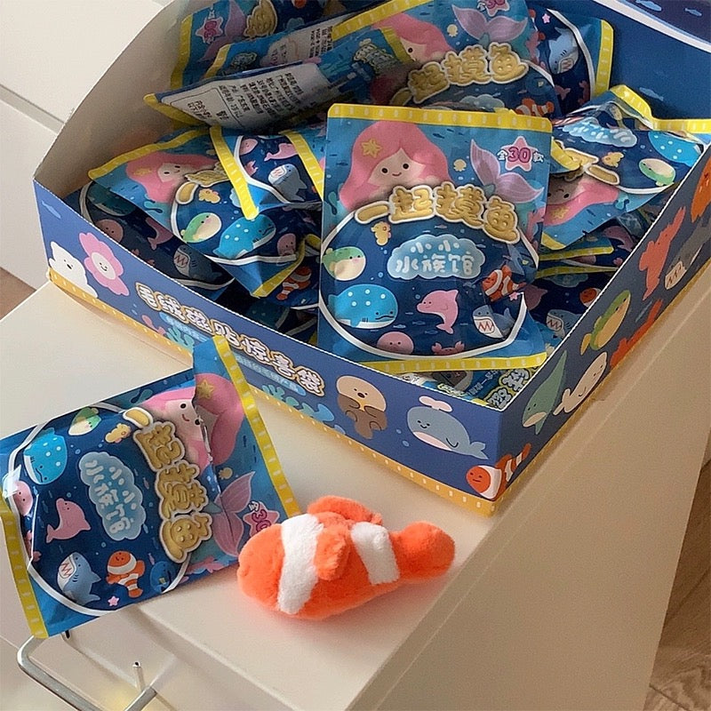 【116】Fishing Together Plush Fridge Magnet Mystery Bag Blind Bag